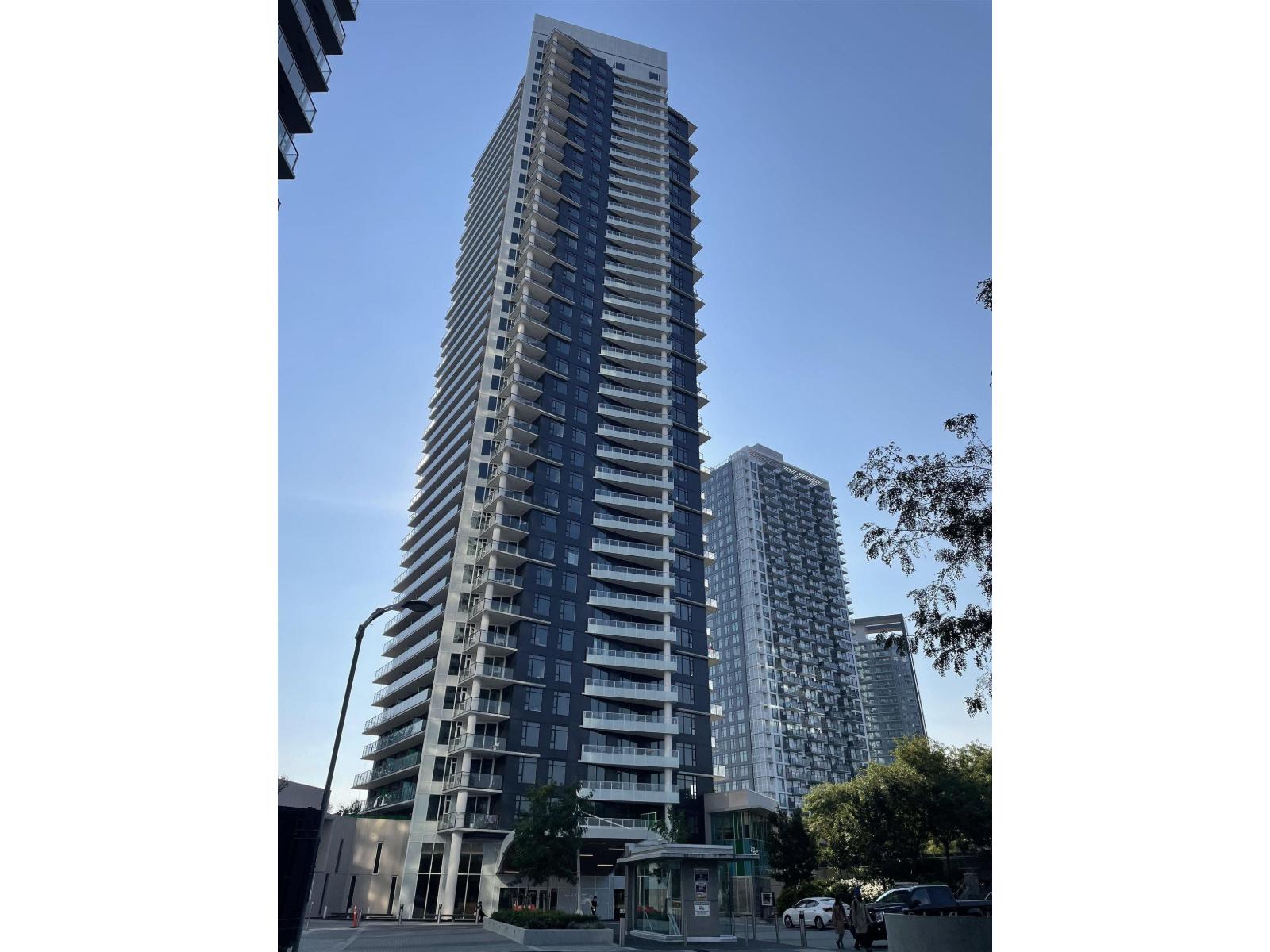 9887 Whalley Boulevard Unit 805, Surrey, BC V3T 0P4