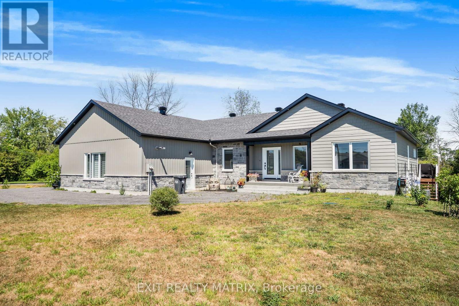 3515 Front Rd E, East Hawkesbury, ON K6A 2R2