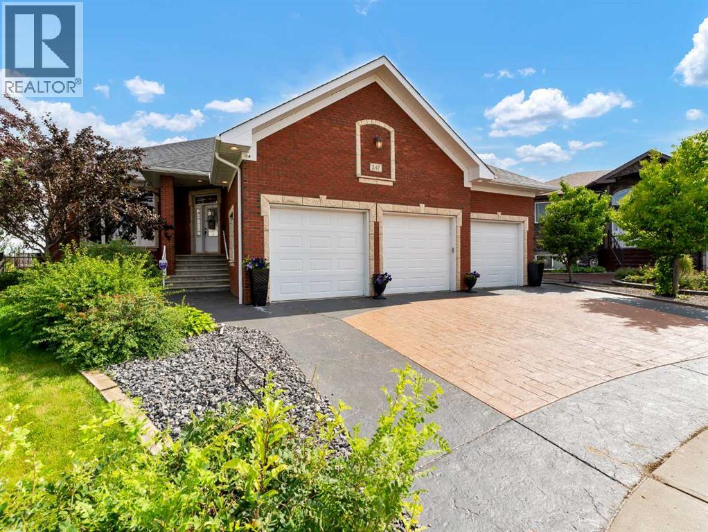 247 Sierra Rd SW, Medicine Hat, AB T1B 4Y6