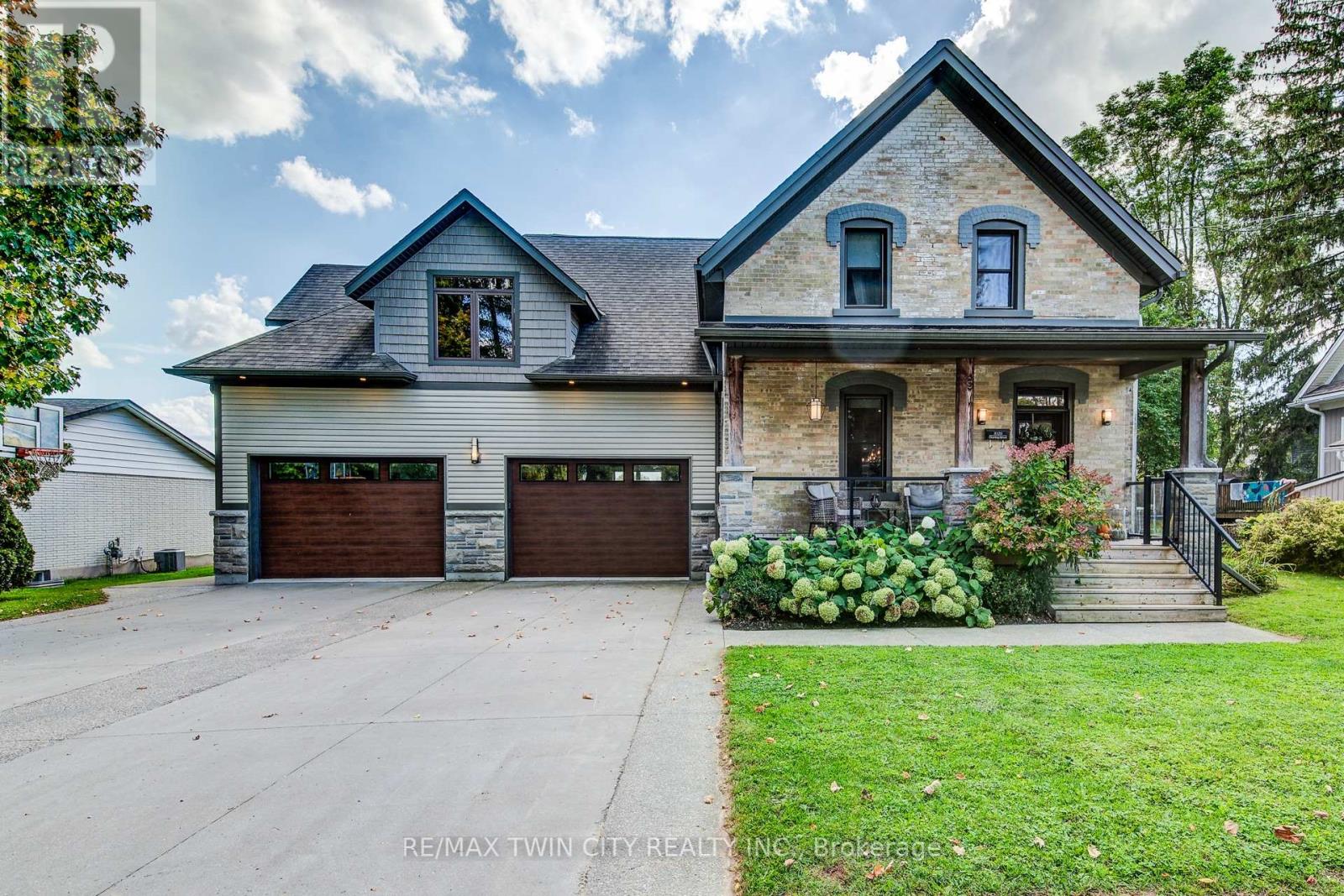 1020 Doering St, Wellesley, ON N0B 2T0