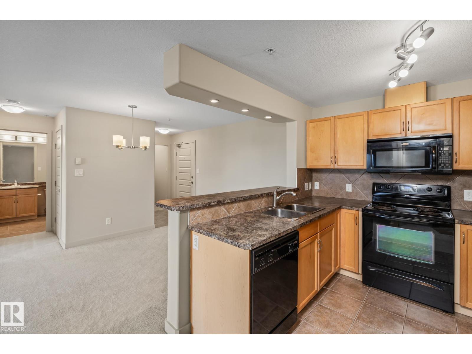 11615 Ellerslie Road Southwest #313, Edmonton, AB T6W 0J3