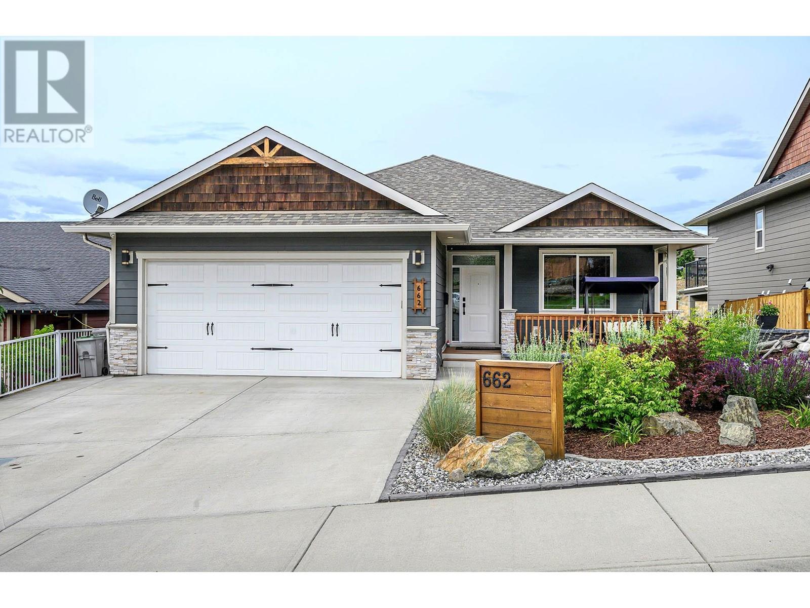 662 Monarch Dr, Kamloops, BC V2E 0B1