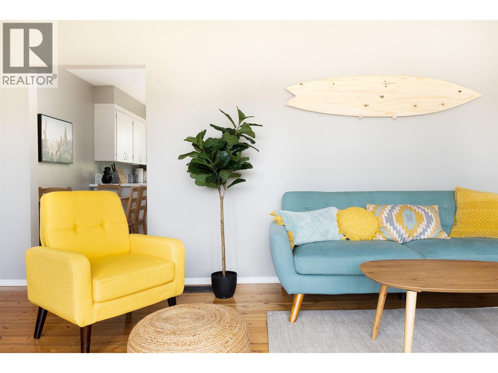 764 Francis Ave, Kelowna, BC V1Y 5G5