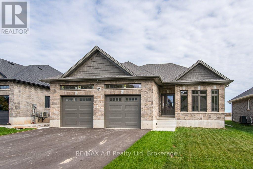 17 Diamond St, East Zorra-Tavistock, ON N0B 2R0