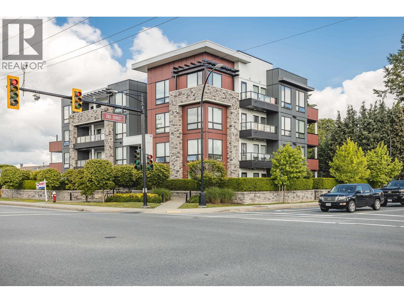 20331 Dewdney Trunk Road Unit 306, Maple Ridge, BC V2X 3C9