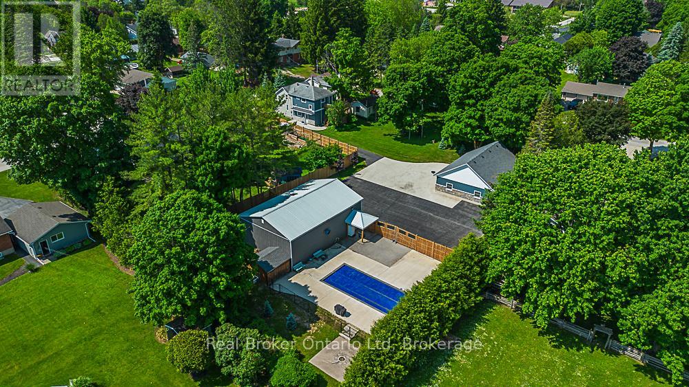 144 Loucks Ln, Chatsworth, ON N0H 1G0