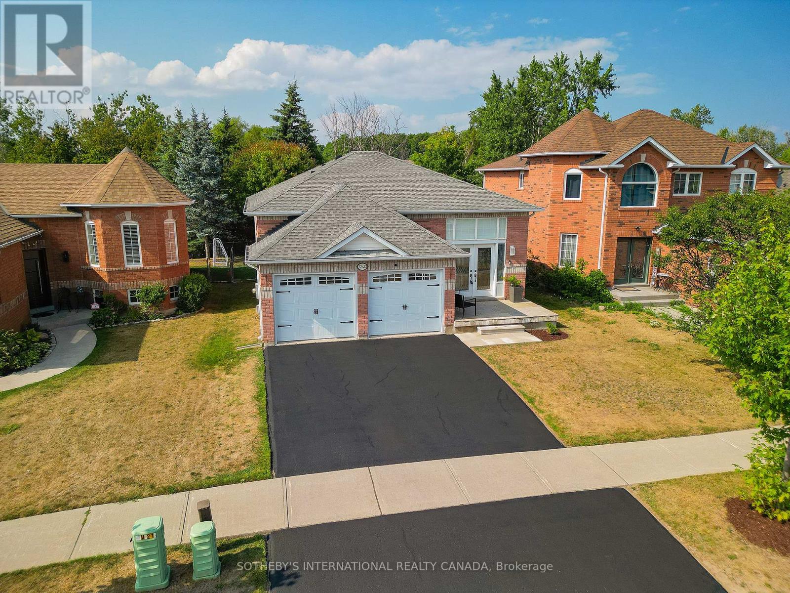 1240 Forest St, Innisfil, ON L9S 1Z5