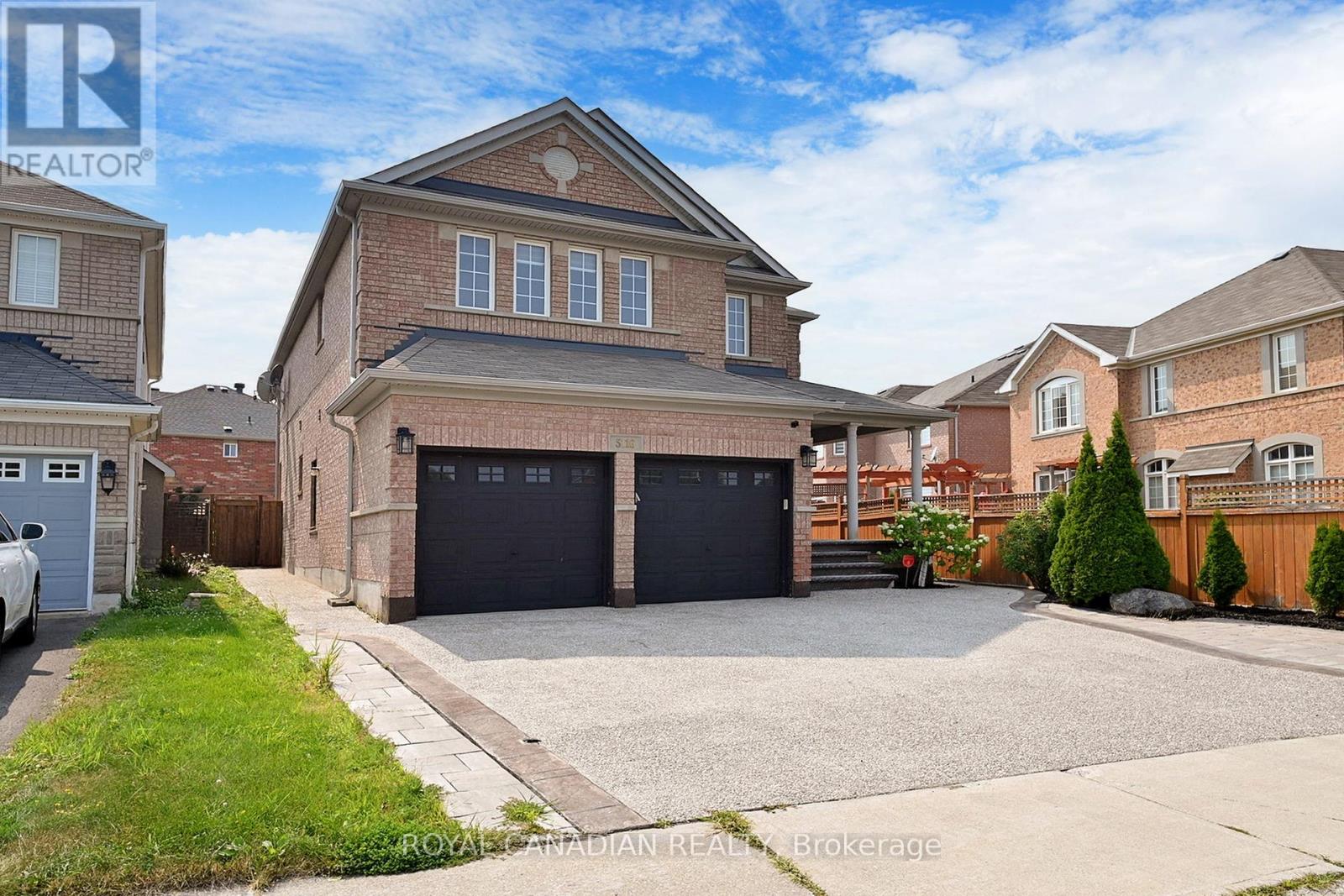 5116 Churchill Meadows Blvd, Mississauga, ON L5M 8B7