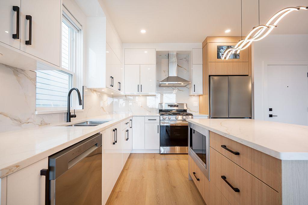 16697 16 Avenue Unit 101, Surrey, BC V3S 9X7