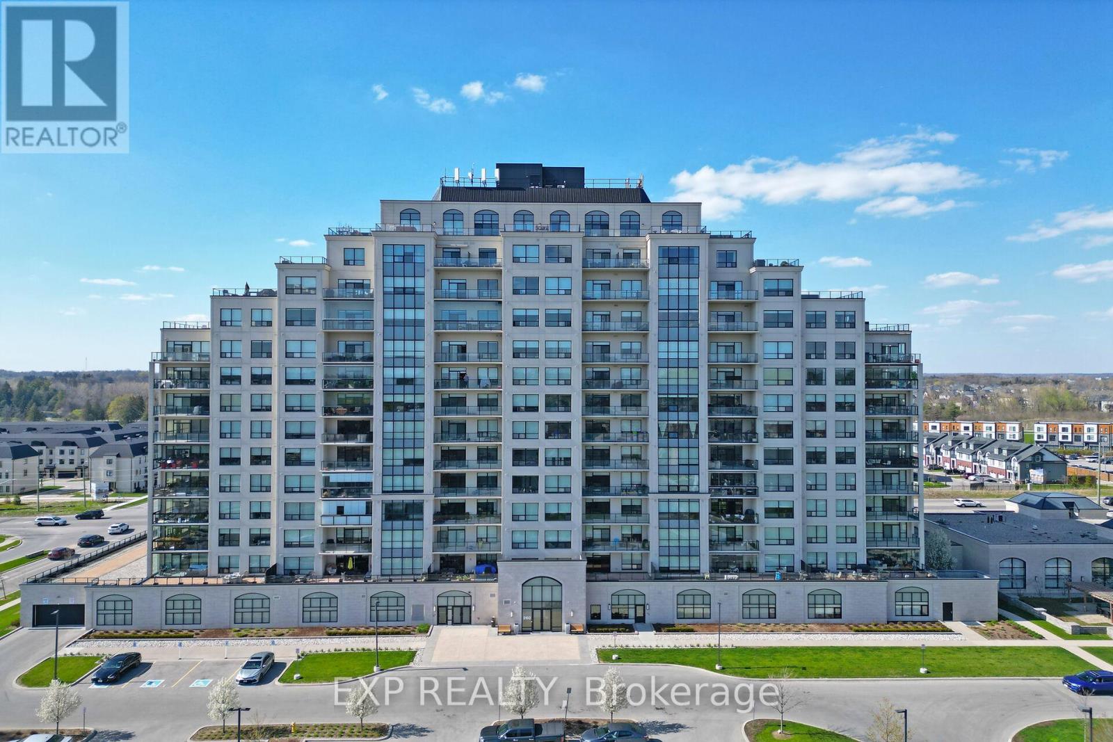 709 260 Villagewalk Blvd, London, ON N6G 0W6