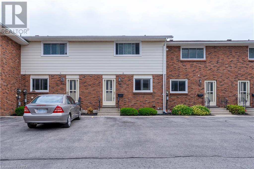 32 Montclair Crescent Unit 16, Simcoe, ON N3Y 4R9