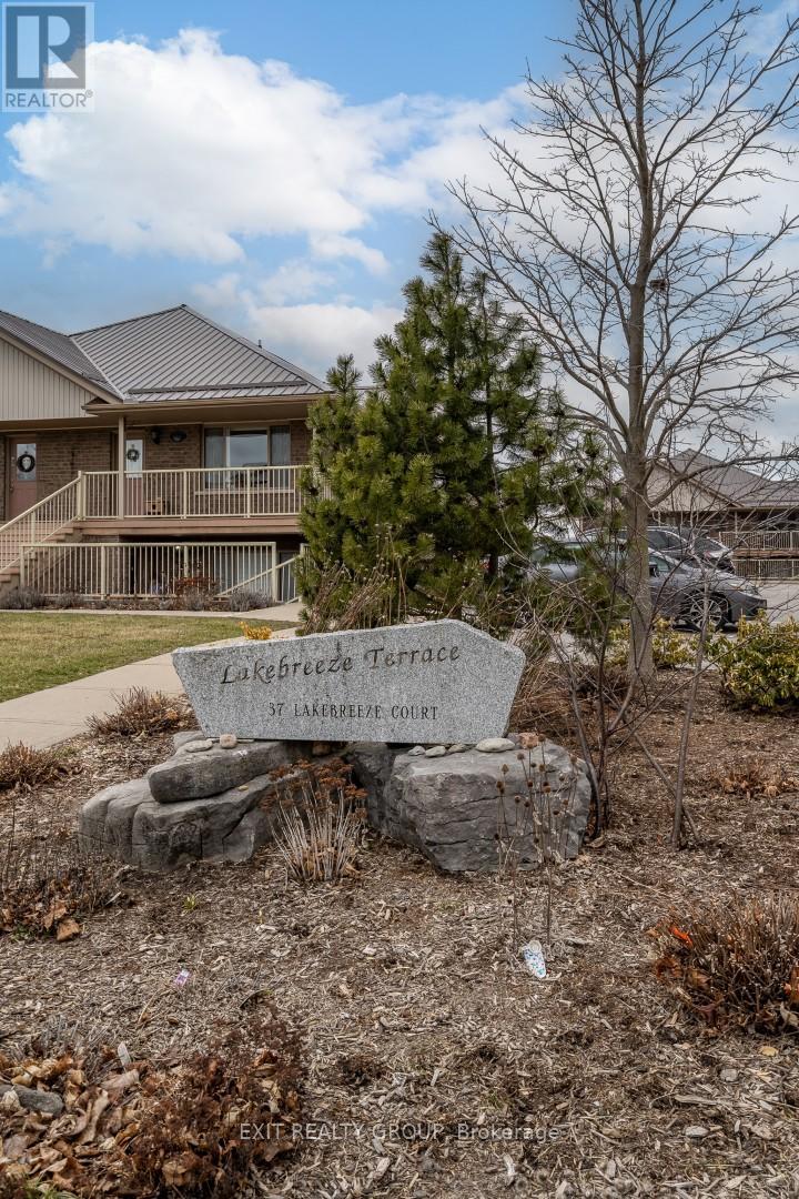 37 APT 3b Unit 37 Lakebreeze Court Ct, Prince Edward County Wellington Ward, ON K0K 3L0
