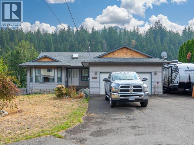 4728 Spruce Cres, Barriere, BC V0E 1E0