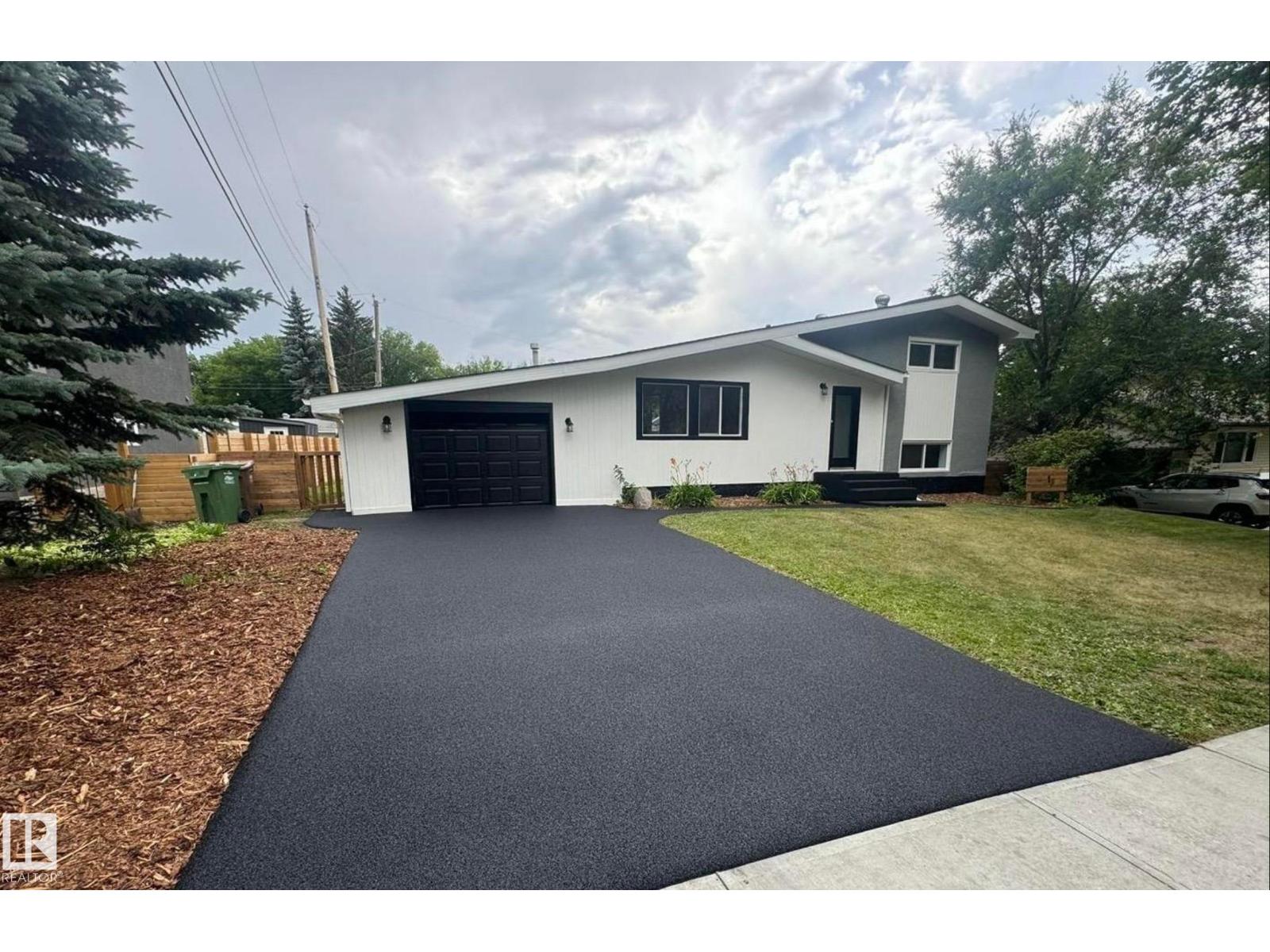 1 Sylvan Dr, St. Albert, AB T8N 0G7
