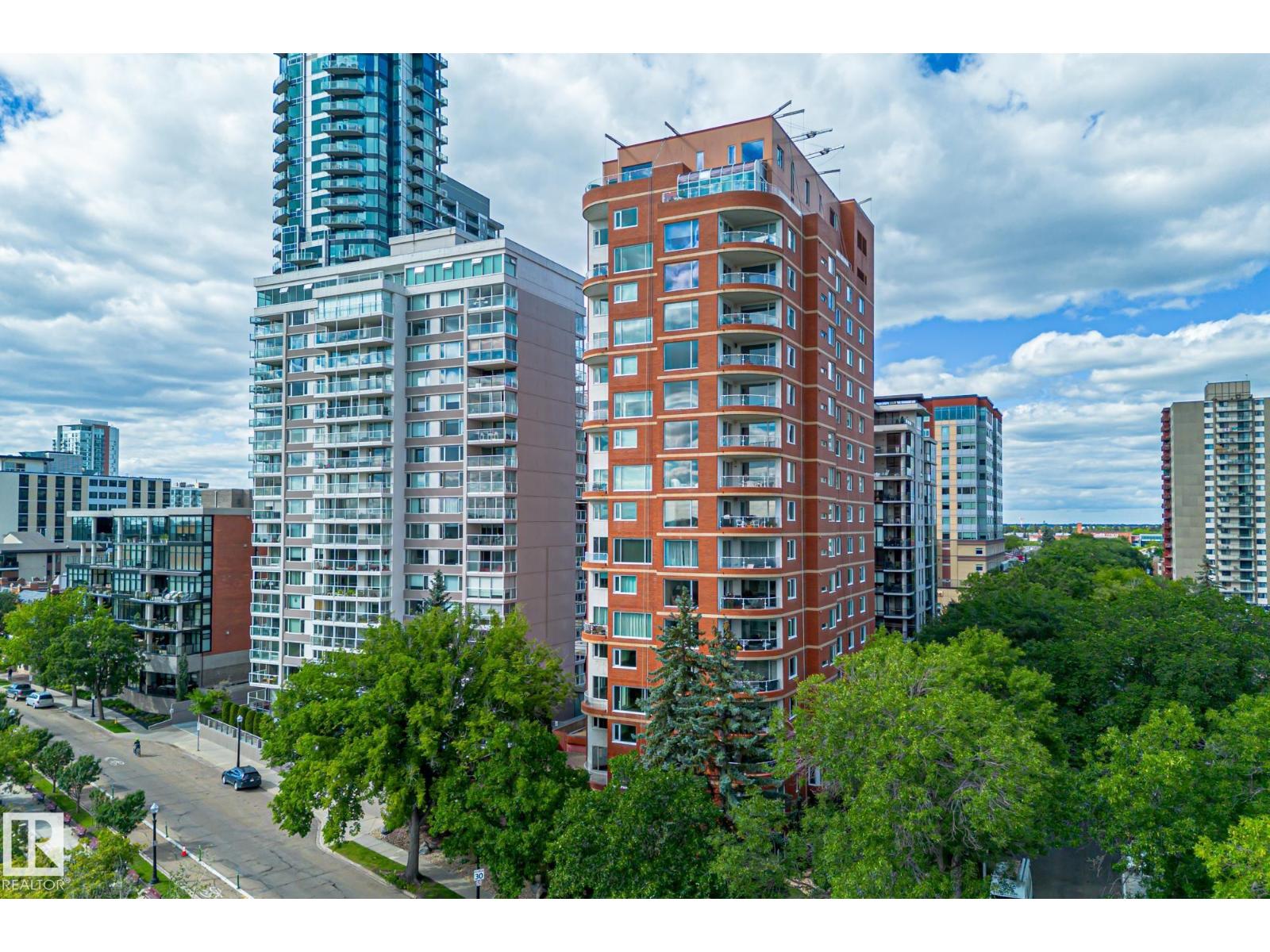 10010 119 Street Northwest #202, Edmonton, AB T5K 1Y8