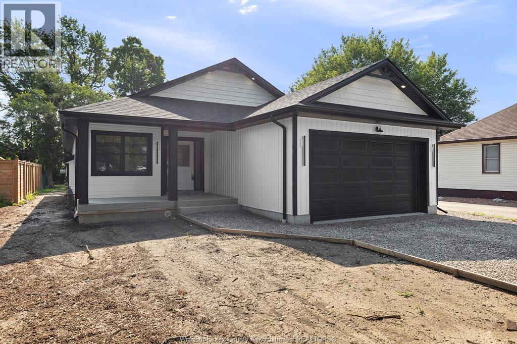 256 E Puce Rd, Lakeshore, ON N8L 0C4