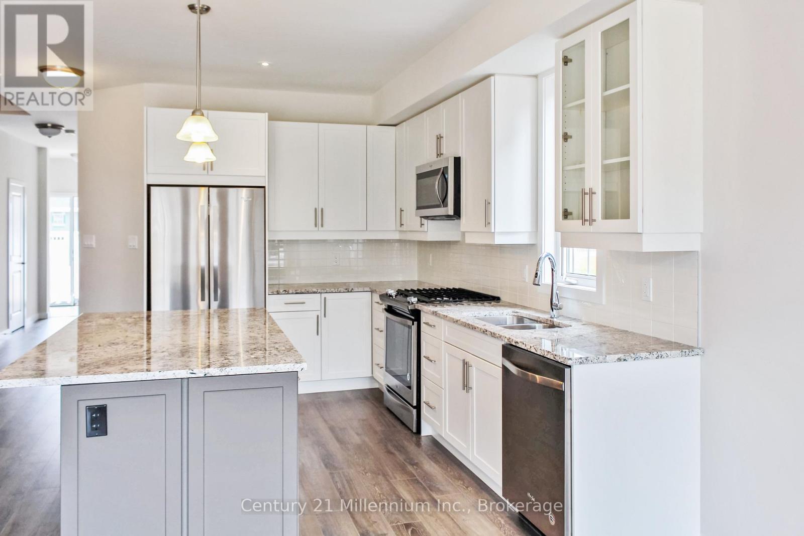 359 Yellow Birch Cres, The Blue Mountains, ON L9Y 0R4