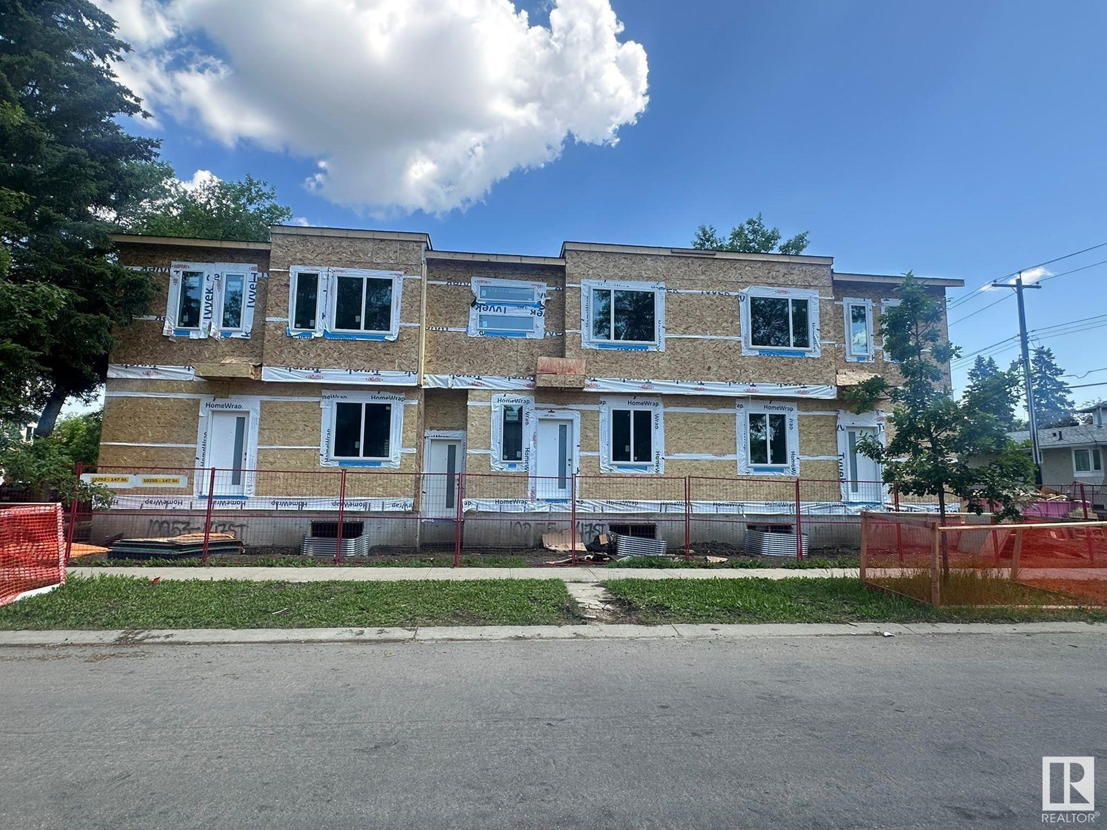 10253 55 57 147 St NW, Edmonton, AB T5N 0T6