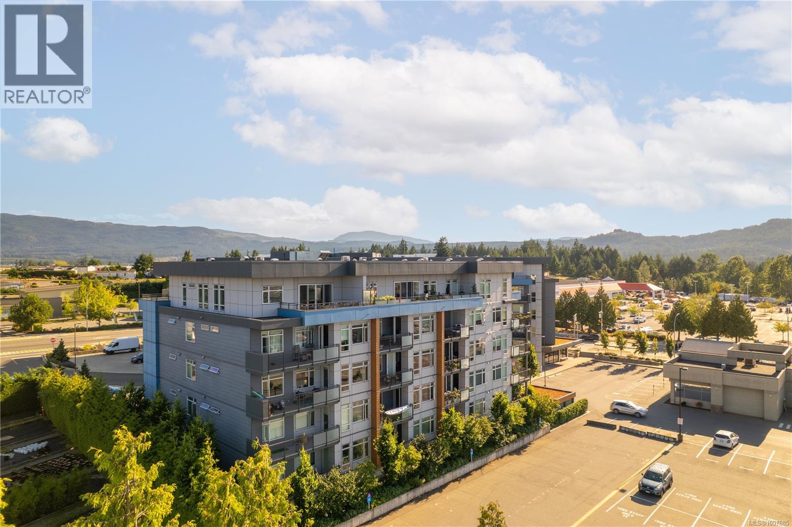 6544 Metral Dr Unit 302 Dr, Nanaimo, BC V9T 2L8