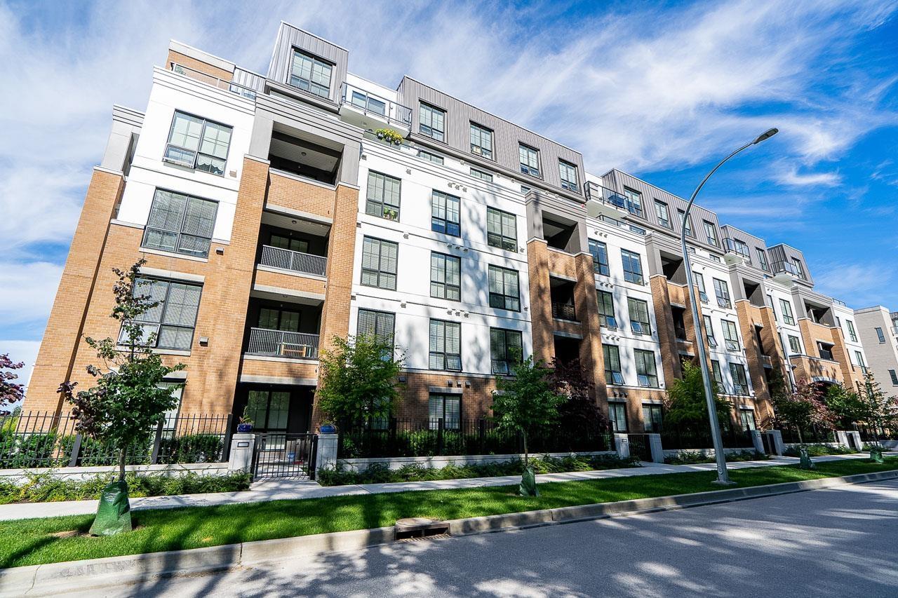 8327 201 Street Unit 305, Langley, BC V2Y 3P4