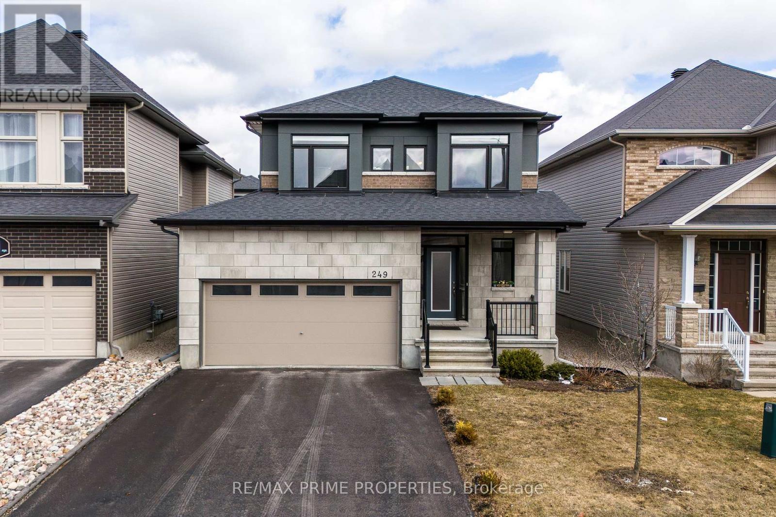 249 Fountainhead Dr, Ottawa, ON K0A 2Y0