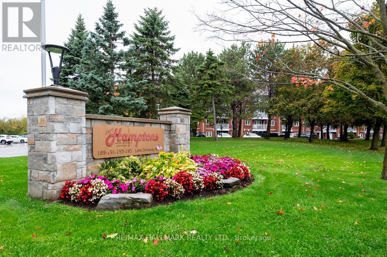 201 193 Lake Driveway Dr W, Ajax, ON L1S 7H8