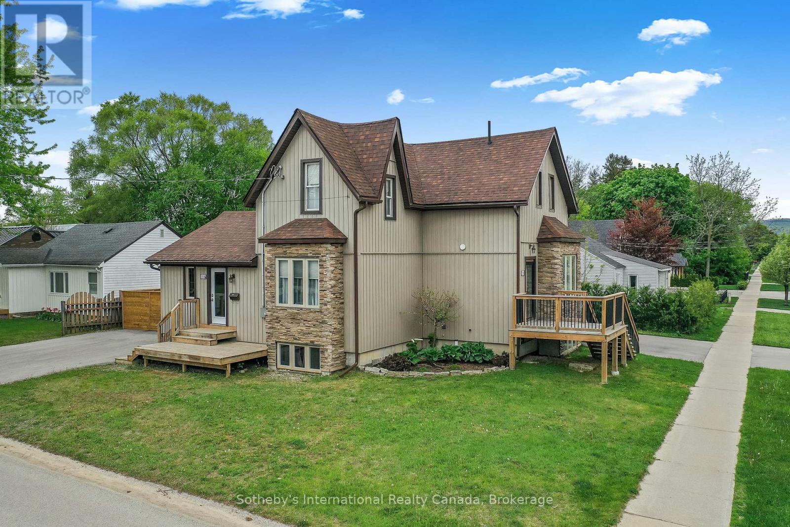 218 Fifth Street, Collingwood, ON L9Y 1X6