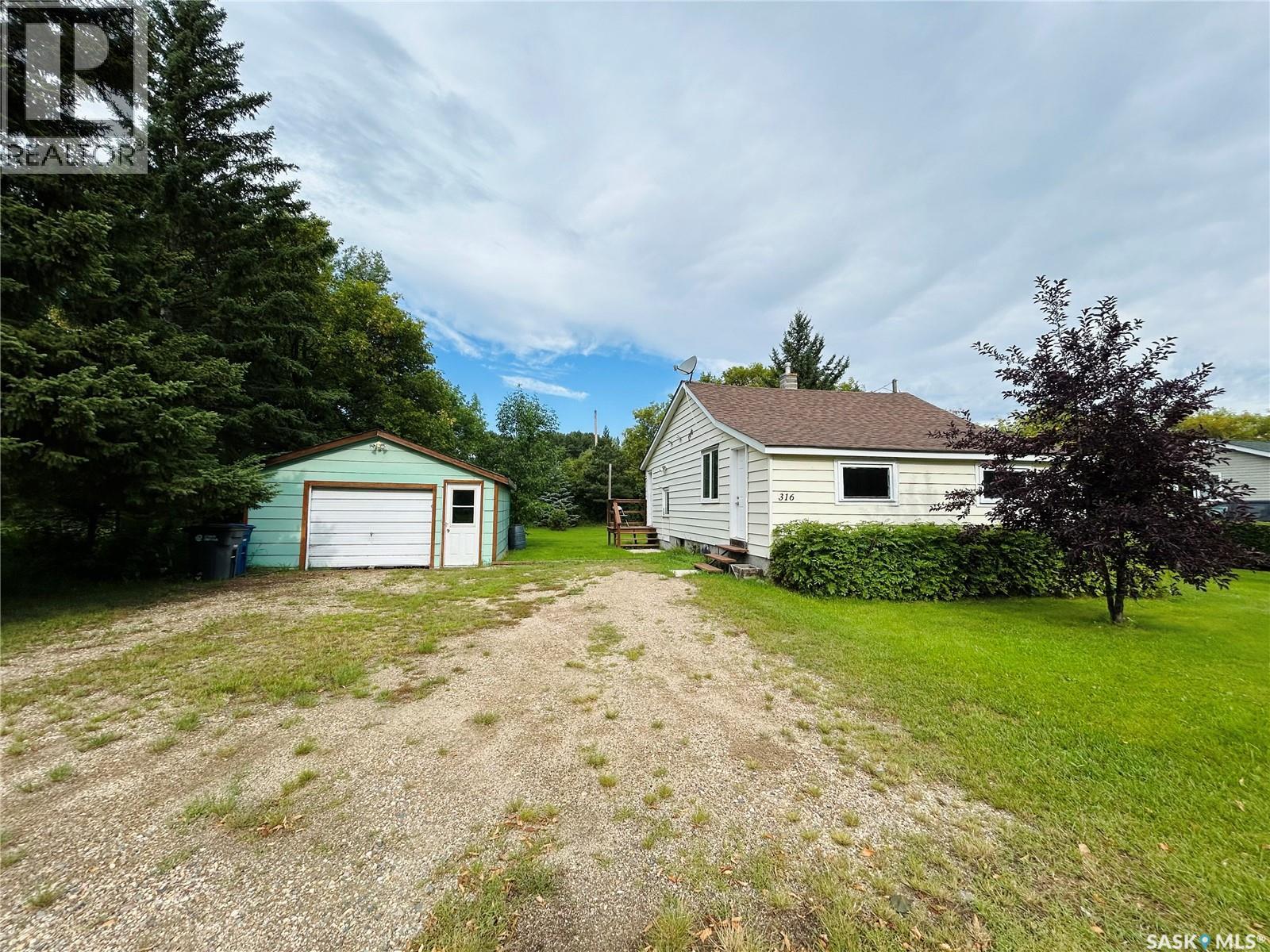 314-316 Cross St, Maryfield, SK S0G 3K0