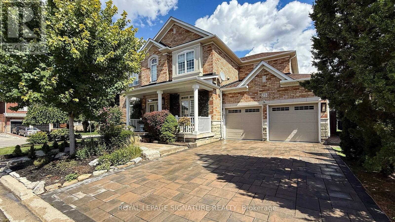 25 Sawston Cir, Brampton, ON L7A 2N7