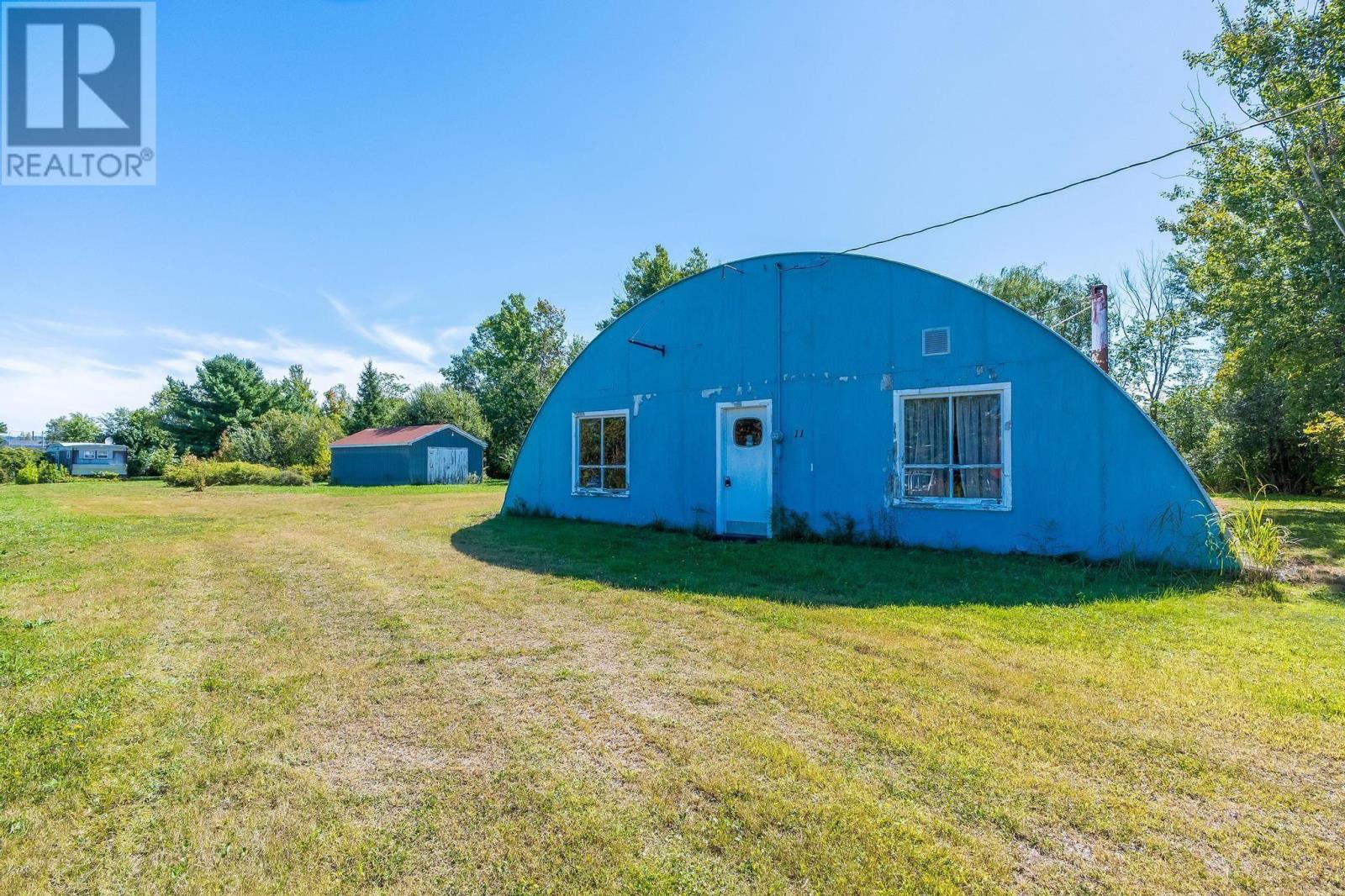 11 Middle Rd, Lawrencetown, NS B0S 1M0