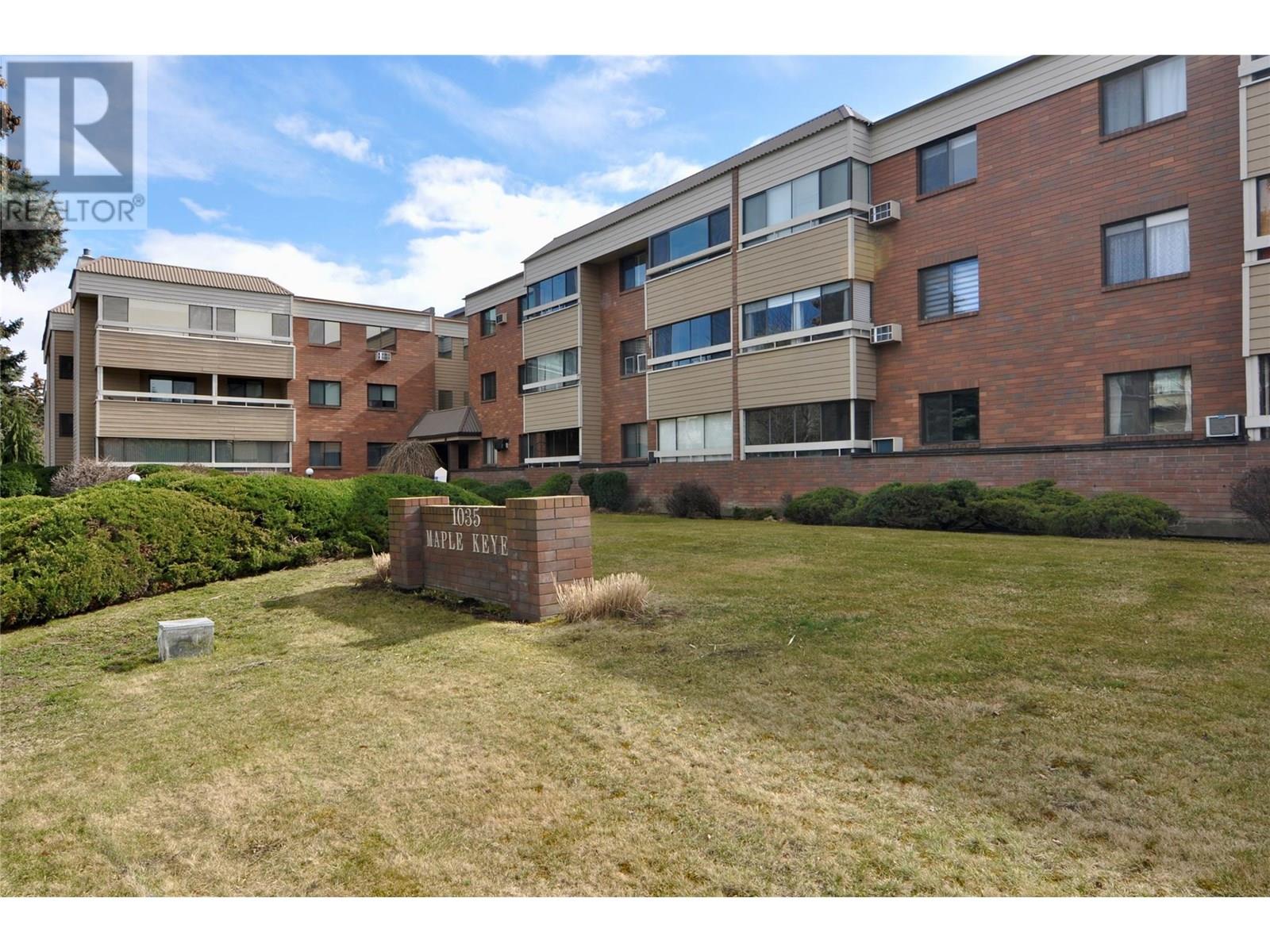 1035 Bernard Avenue E Unit 305, Kelowna, BC V1Y 6P7