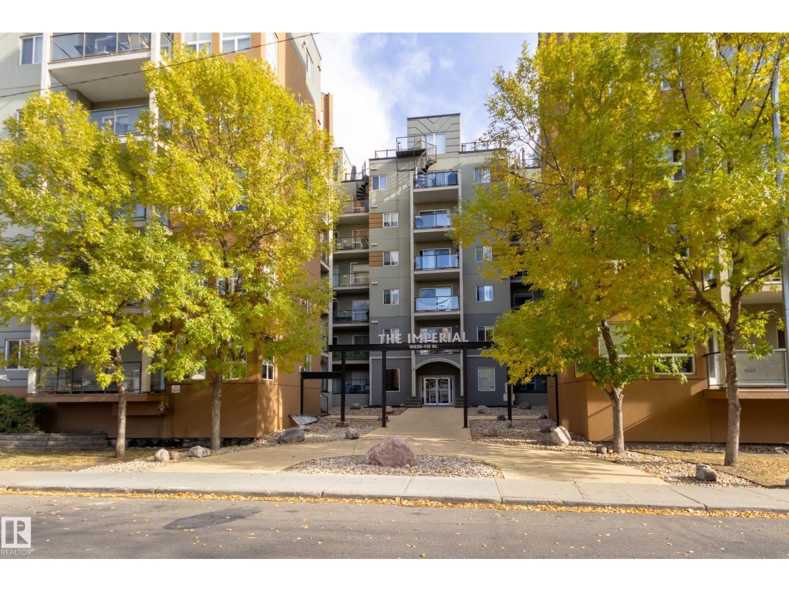 10235 112 Street Northwest #301, Edmonton, AB T5K 1M7