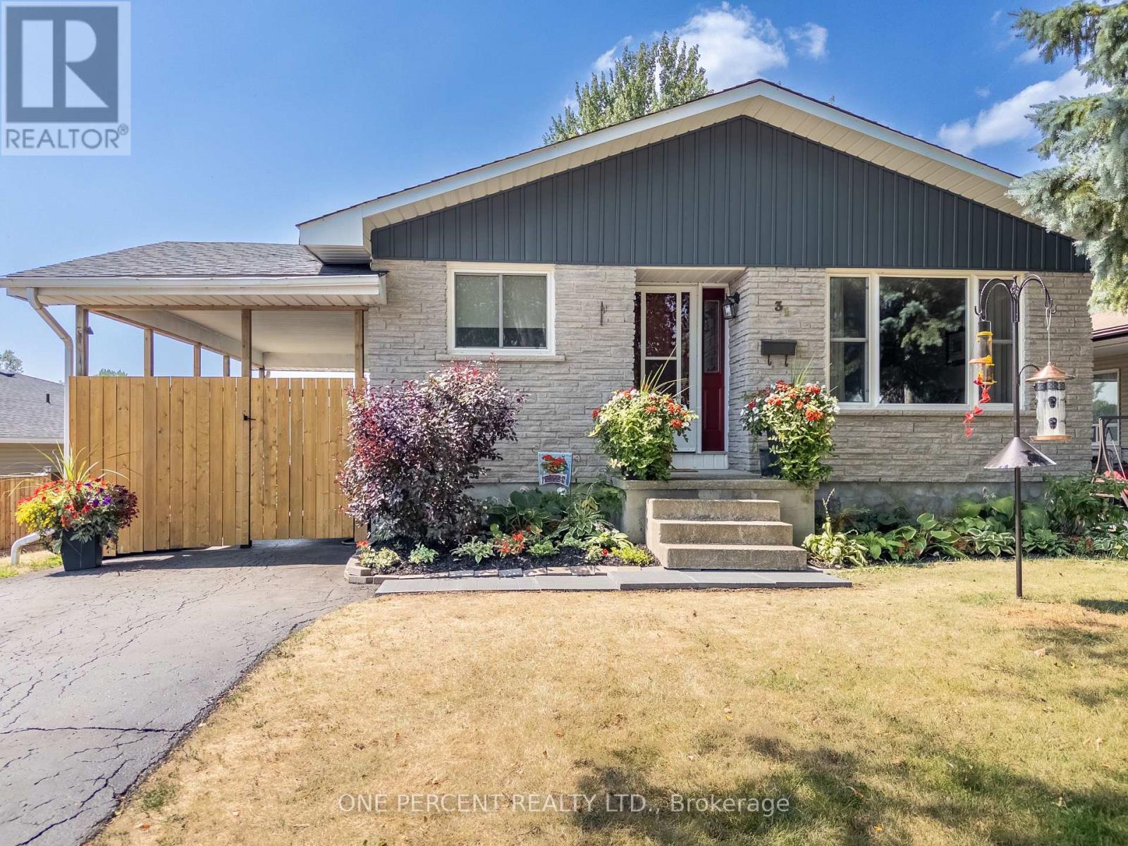 31 Reid St, Greater Napanee, ON K7R 3T9