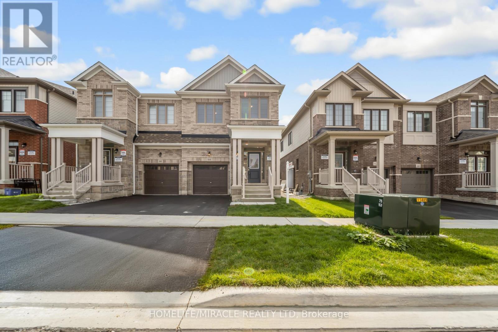 64 Phoenix Blvd, Barrie, ON L9J 0P7