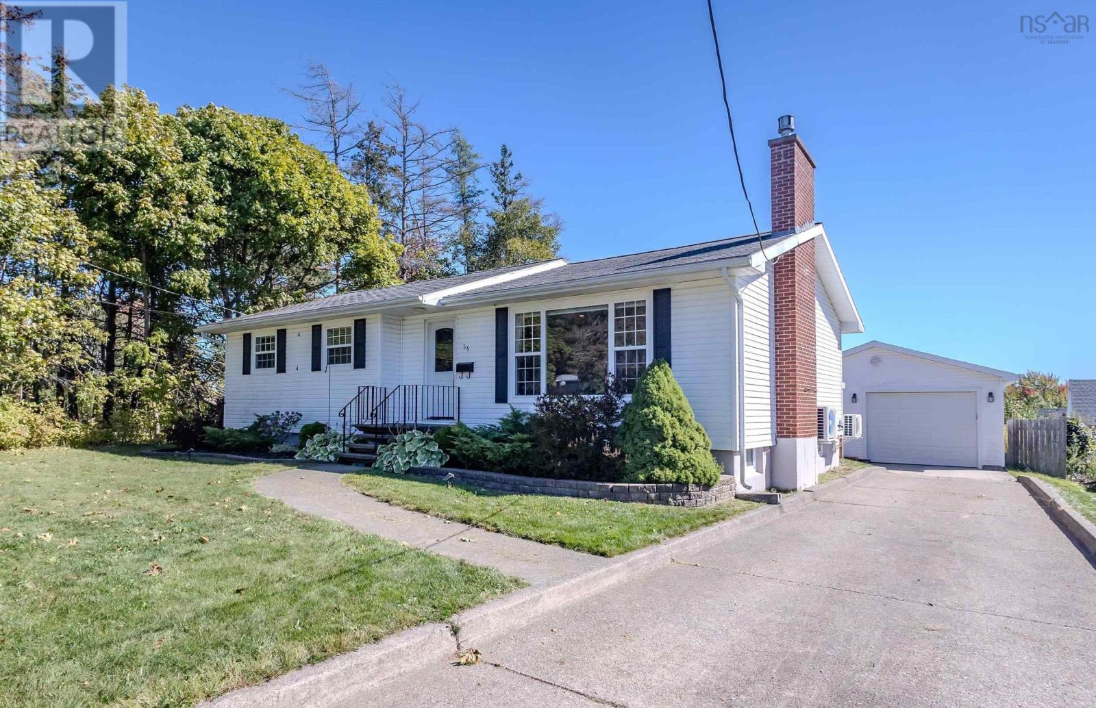 56 Kelmere Dr, Sydney, NS B1R 1P8