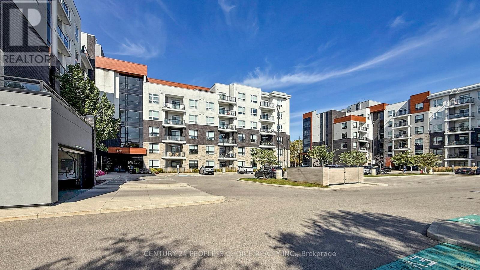 314 320 Plains Rd E, Burlington, ON L7T 0C1