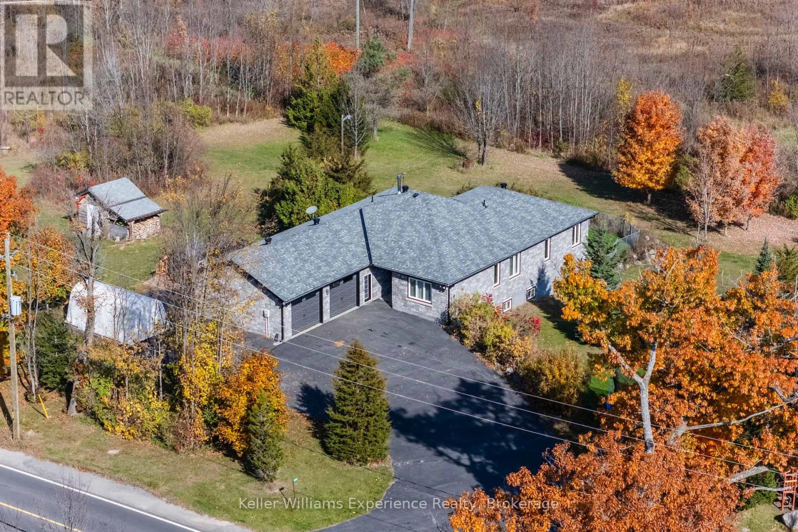 2777 Old Fort Rd, Tay, ON L4R 4K3