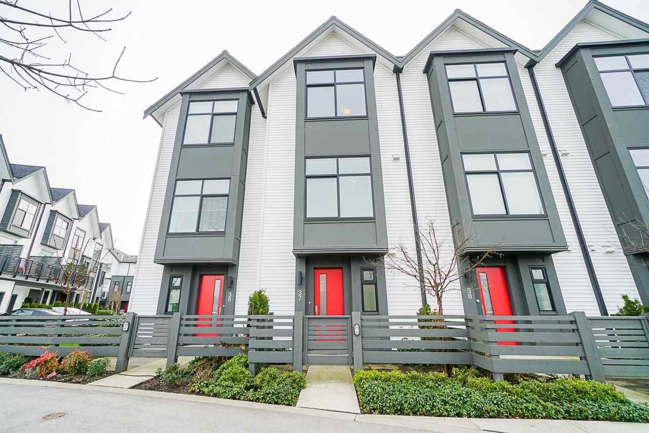 17555 57a Avenue Unit 37, Surrey, BC V3S 7V2