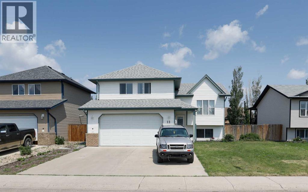 12 Upland Pl W, Brooks, AB T1R 1M9