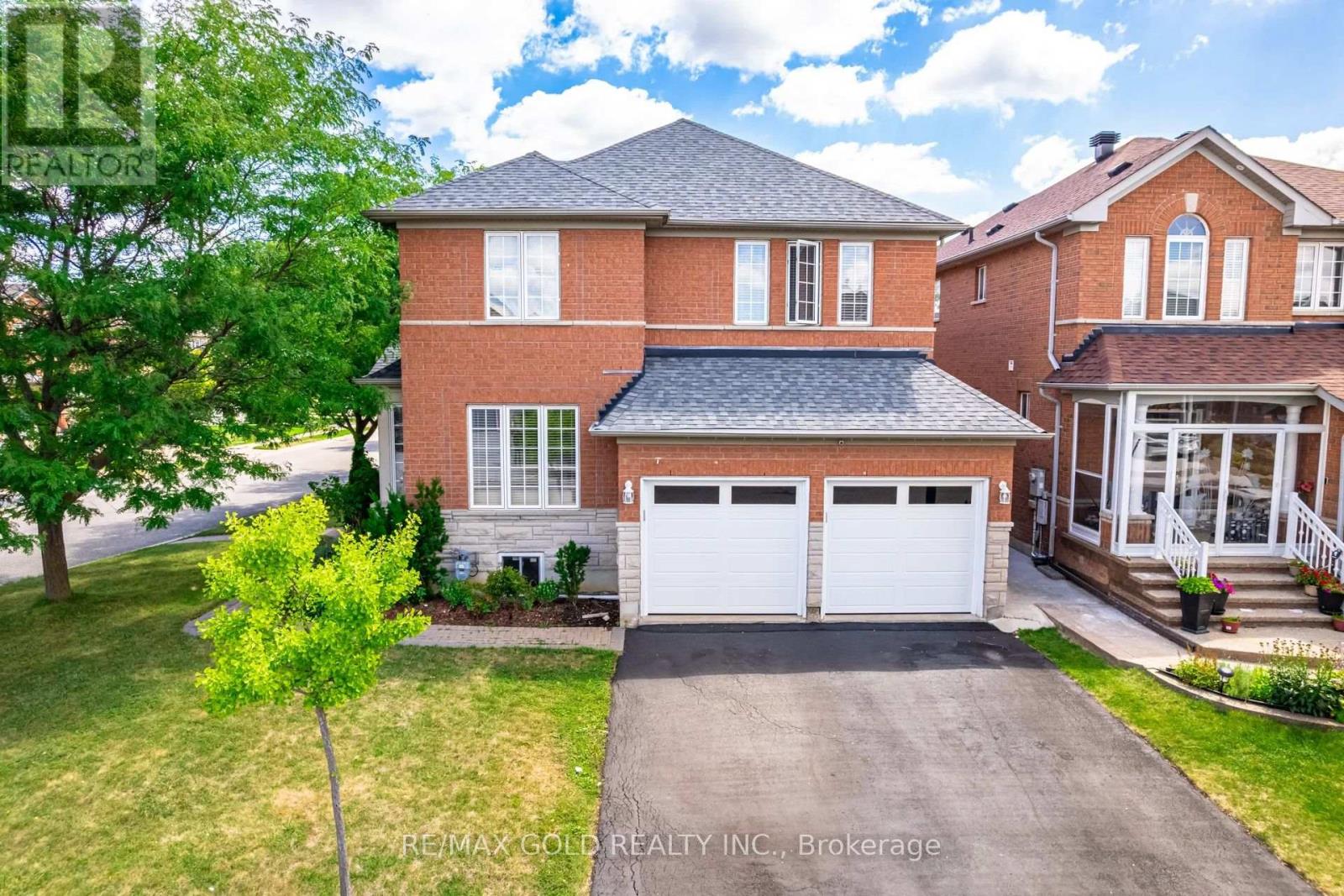 14 Martineau Rd, Brampton, ON L6P 1H2