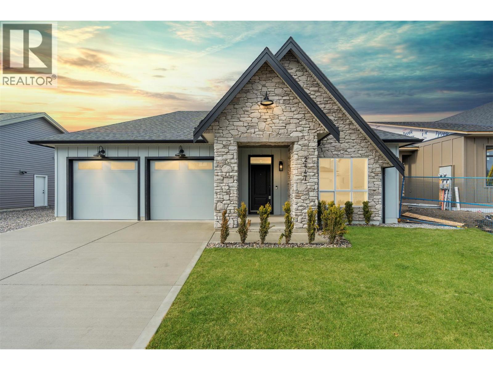 2447 Bradley Dr, Armstrong, BC V4Y 0Y4
