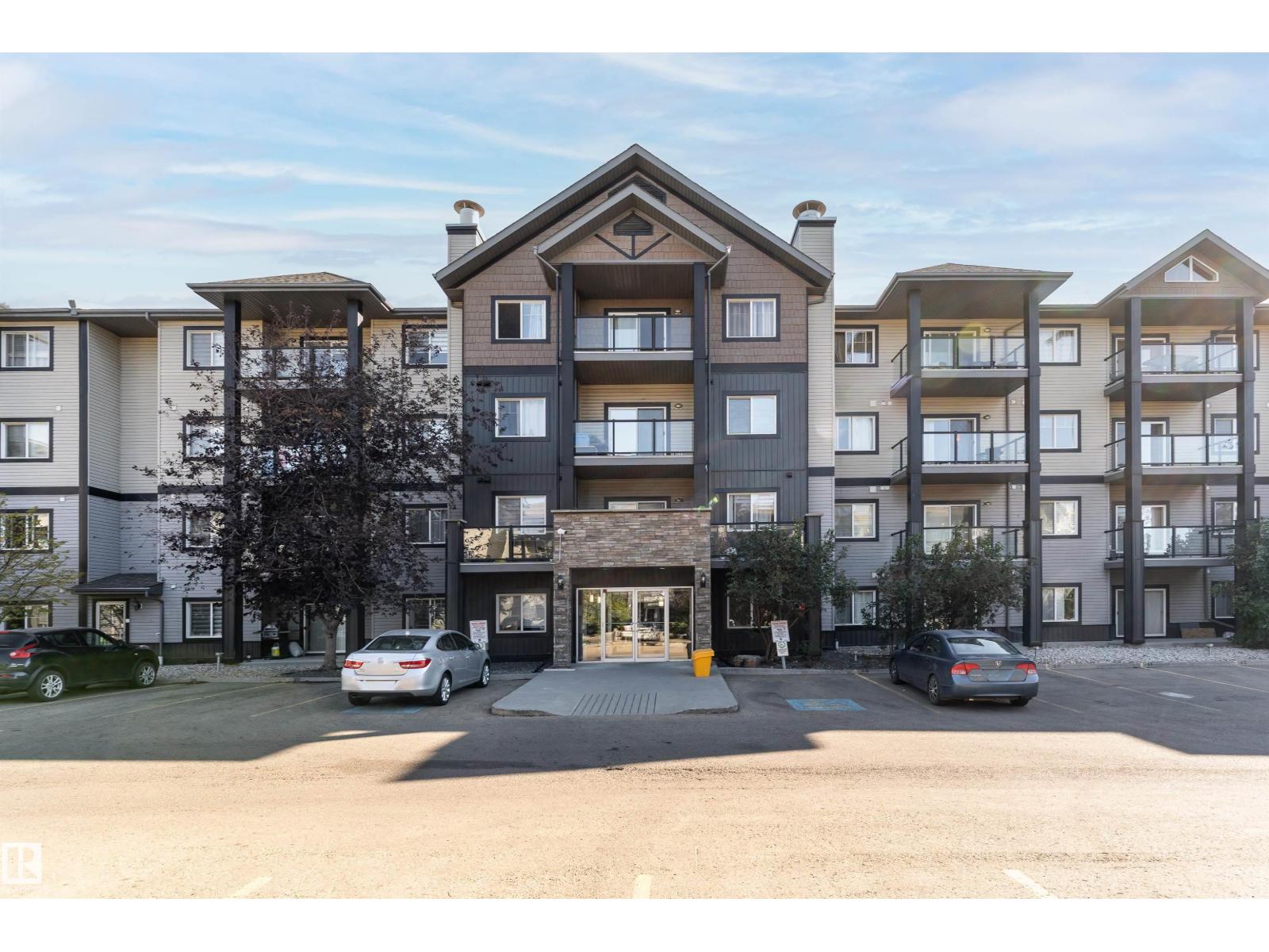 1204 156 Street Northwest #208, Edmonton, AB T6R 0R6