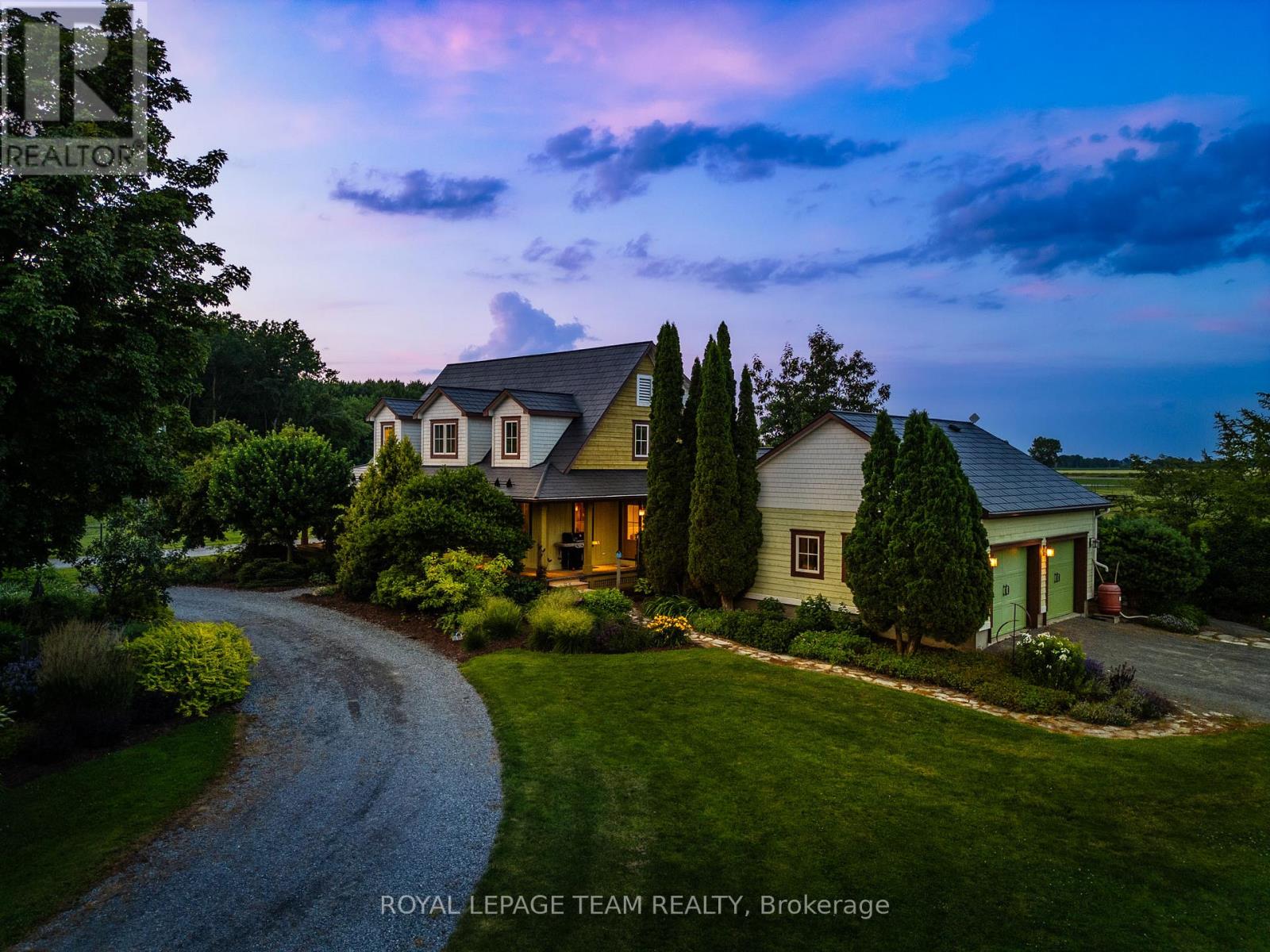 335 Hamilton Rd, Russell, ON K4R 0J1