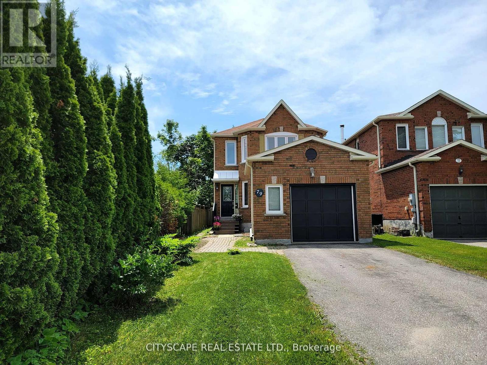 79 Weatherup Cres, Barrie, ON L4N 7J7