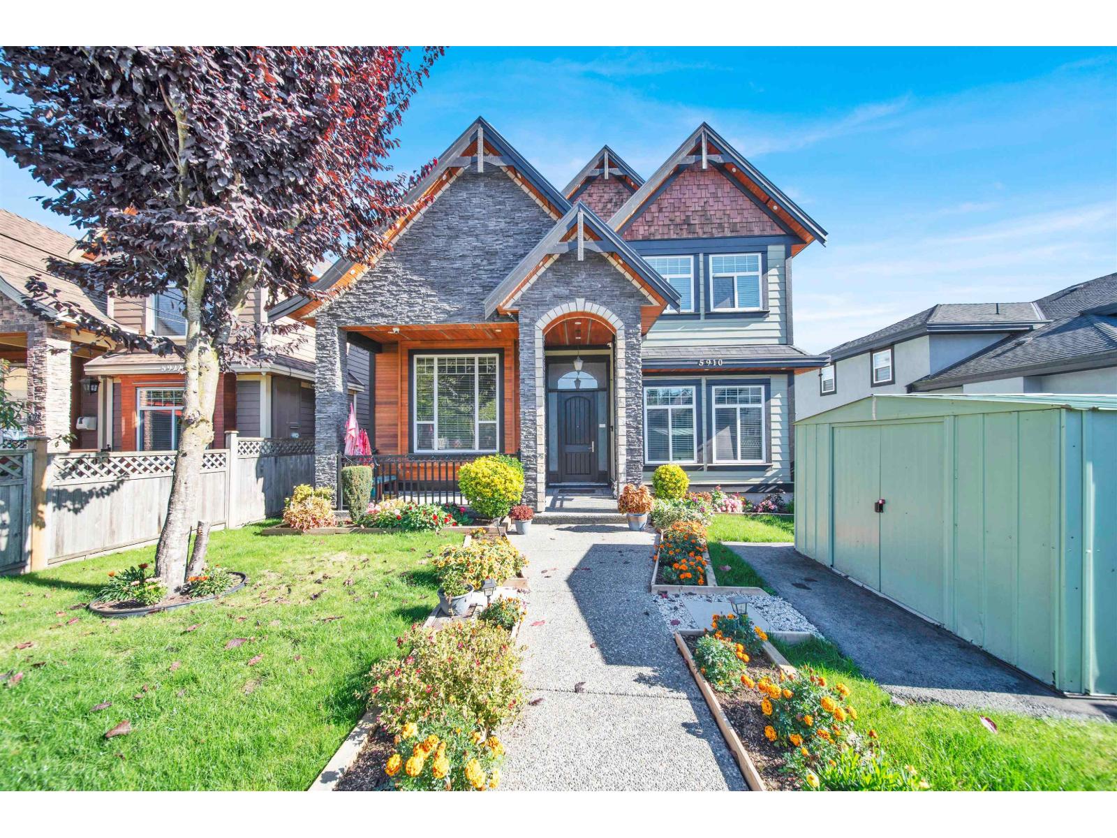 168 Street Unit 5910, Surrey, BC V3S 3X6