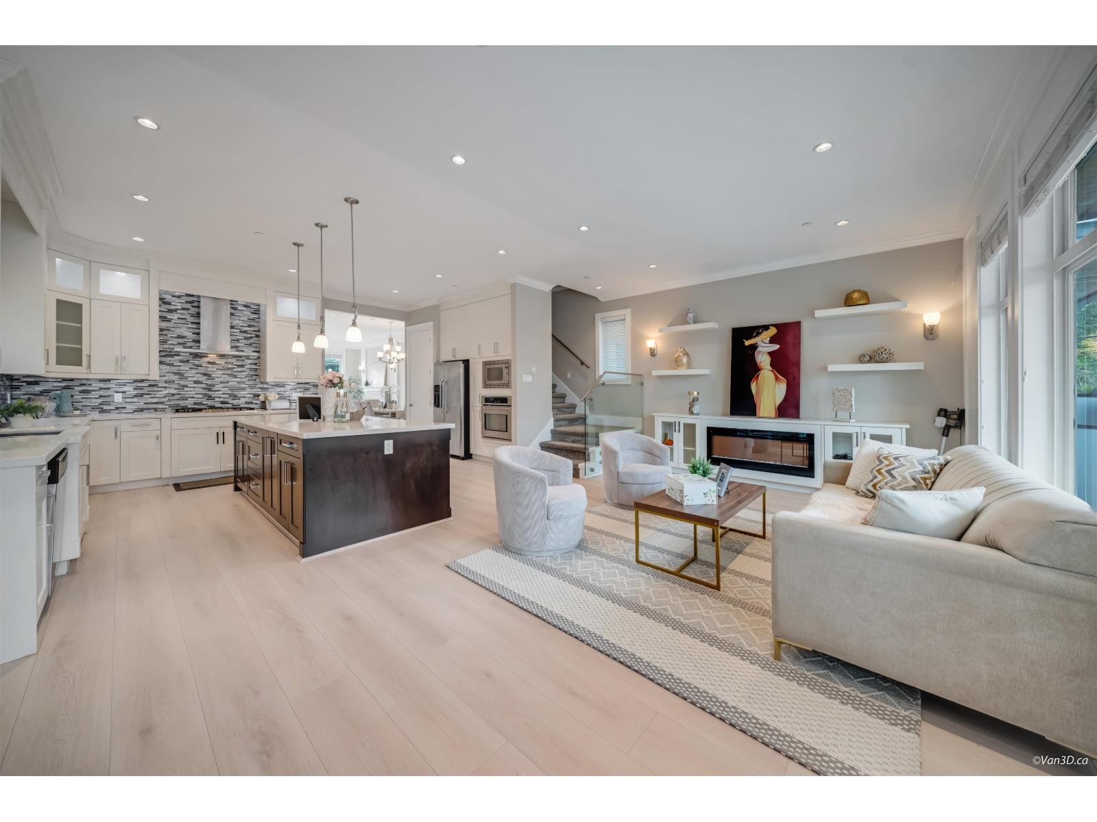 1426 Finlay Street Unit 3, White Rock, BC V4B 4L5