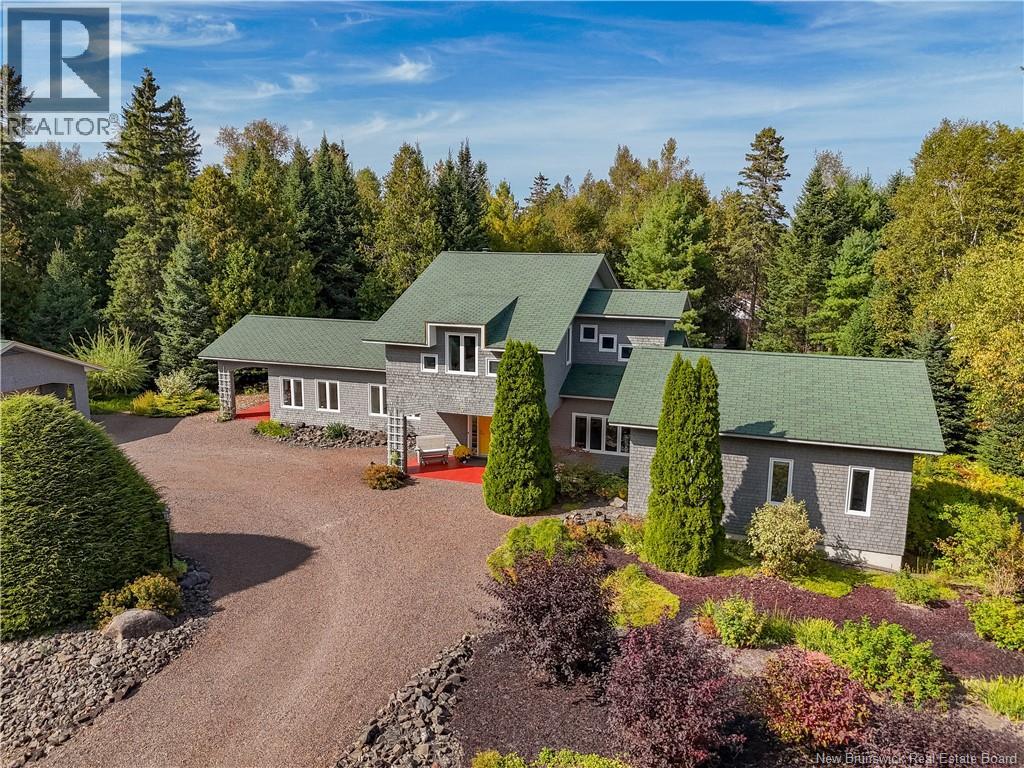 4 Bohnsack St, Island View, NB E3E 1A3