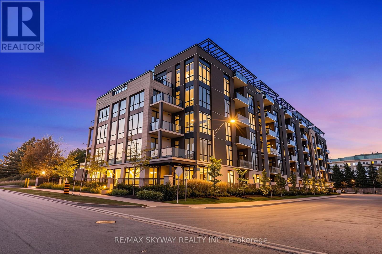 105 42 Mill St, Halton Hills Georgetown, ON L7G 0P9