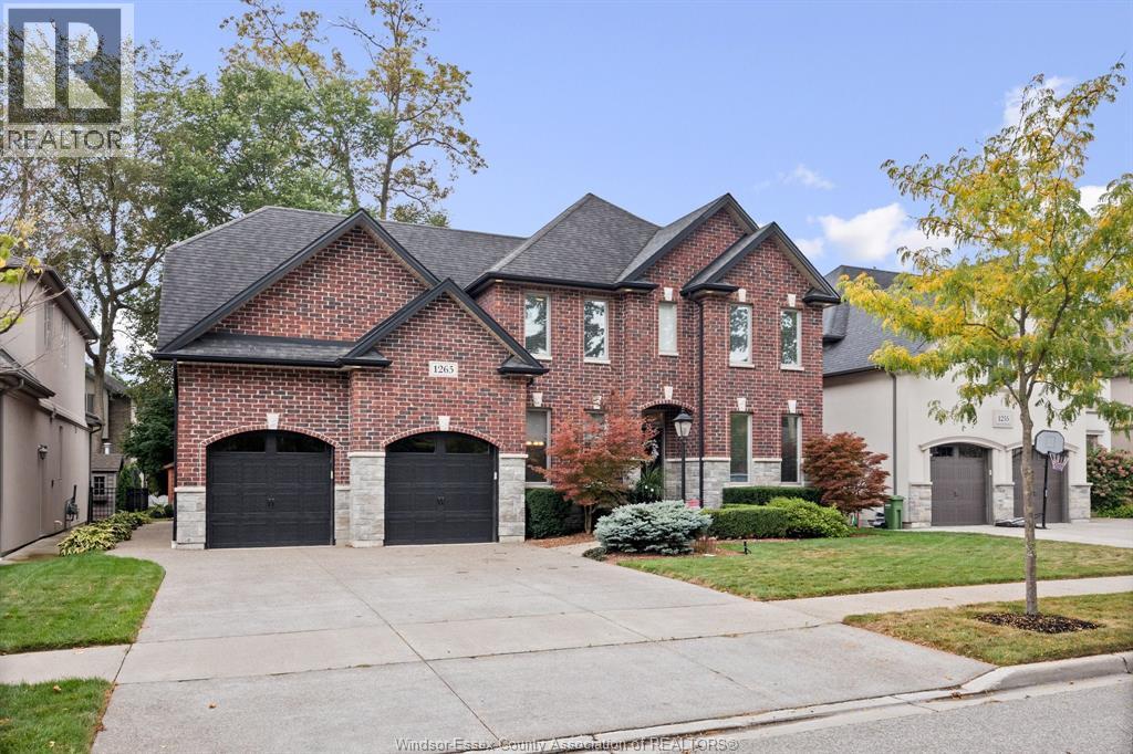 1265 Maple, Lasalle, ON N9J 3Y6