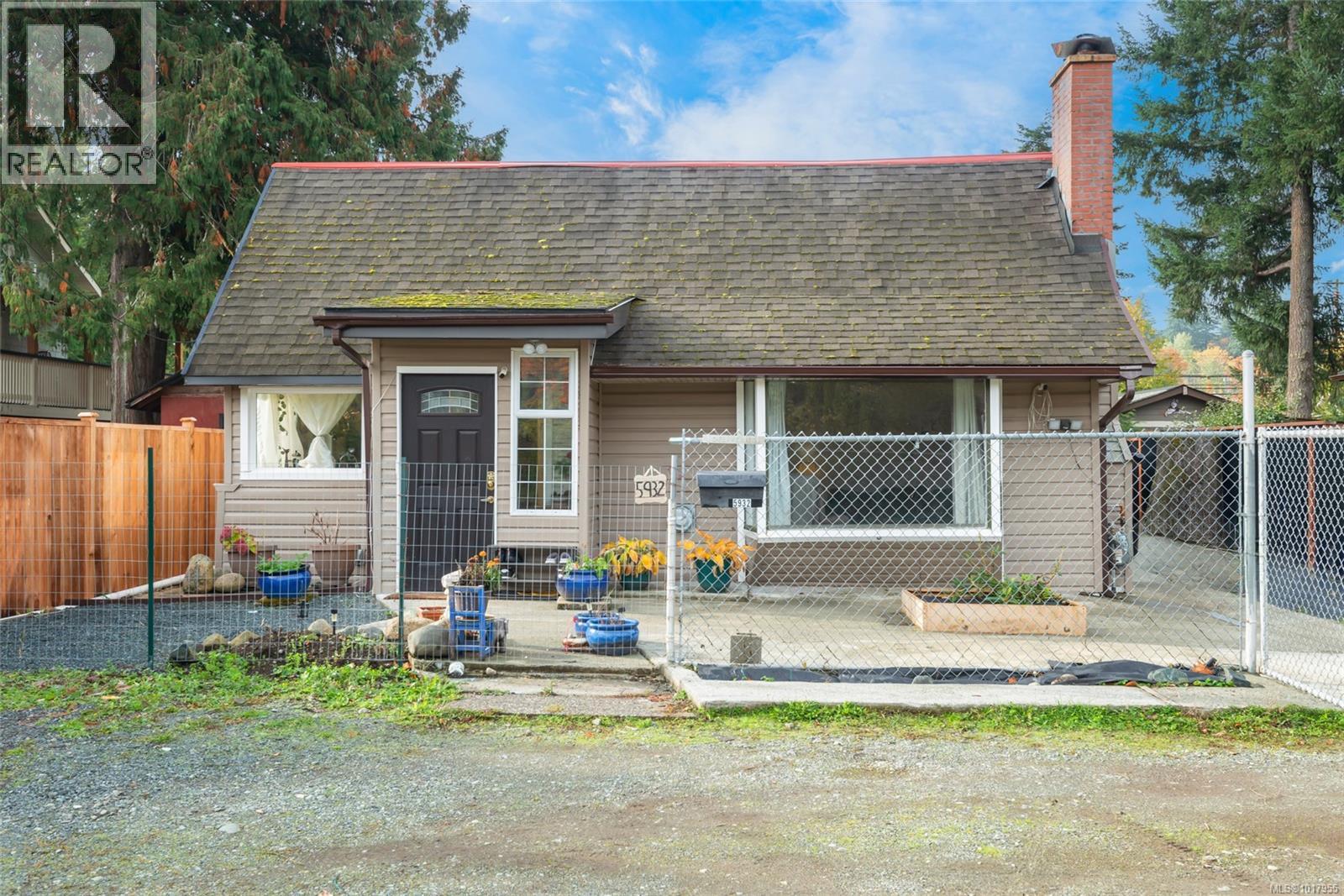 5932 Brown Rd, Port Alberni, BC V9Y 7E8